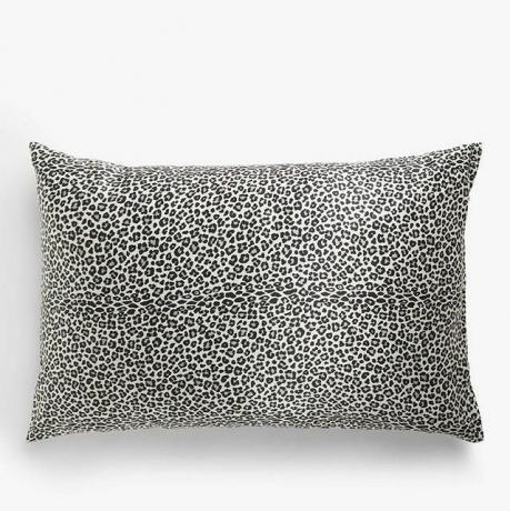 John Lewis & Partners The Ultimate Collection siidist standardne padjapüür, leopardmust