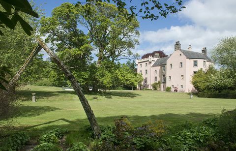 Müüa roosa loss aberdeenshire'is