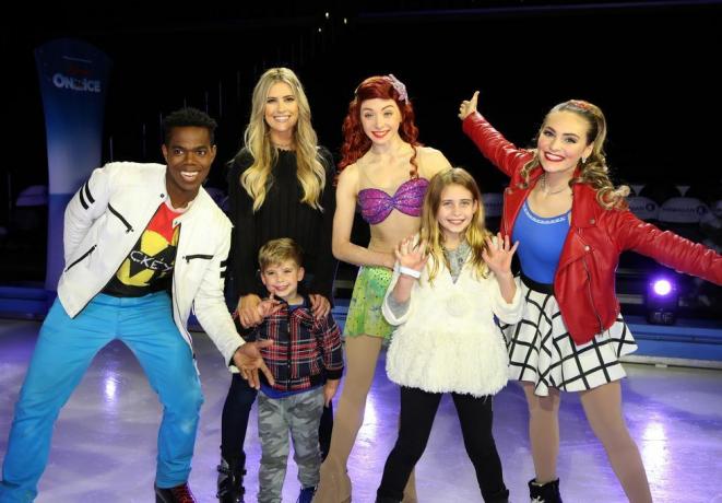 Disney on ice esitleb Miki otsingupeo pidupäeva kuulsuste uisutamisüritust