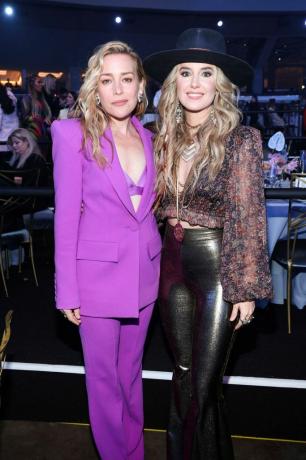 piper parabo ja lainey Wilson reklaamtahvlil, naised muusikas, mis peeti youtube'i teatris 1. märtsil 2023 Los Angelesis, Californias, foto autor rich polkbillboard via getty images