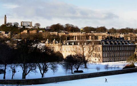 lumi Šotimaal holyroodhouse