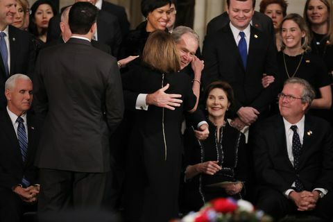 Kongressi liidrite võõrustaja saabumise tseremoonia Kapitoolias hilise presidendi George H.W. Bush