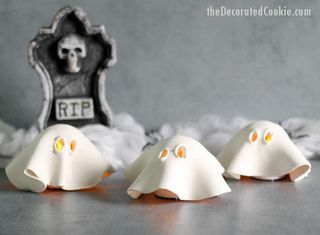 diy halloween kummitus teevalgus