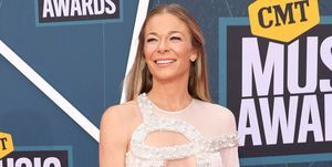 leann rimes suurepärased dressipüksid leann rimes kantrimuusika auhindadel punane vaip