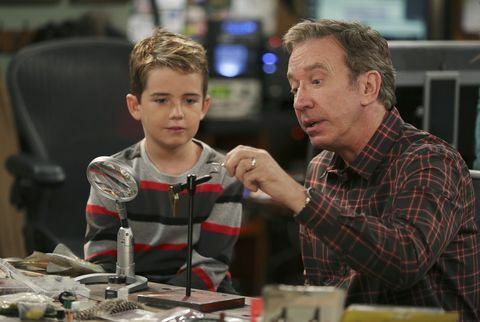 Flynn Morrison ja Tim Allen teemal Last Man Standing. 