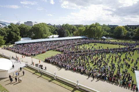 Kuninganna Elizabeth II korraldab Buckinghami palees aiapeo