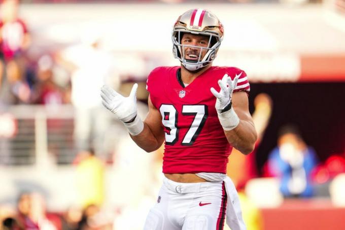 santa clara, ca 21. september, san francisco 49ersi nick bosa 97 tähistab 21. septembril 2023 levise staadionil Santa Claras, Californias, foto autor: cooper neillgetty images