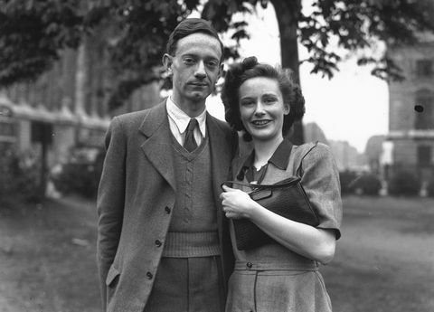 Christopher Robin ja kihlatu Lesley de Selincourt 1948. aastal