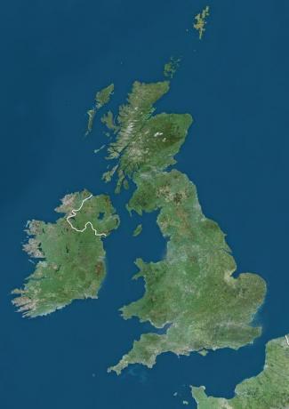 Briti saared, looduslike värvidega satelliidipiltide foto