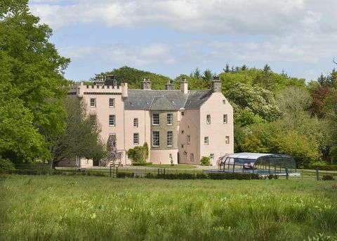 Müüa roosa loss aberdeenshire'is