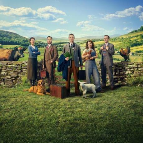 vasakult paremale mrs hall anna madeley, siegfried farnon samuel west, james herriot nicholas ralph, helen alderson, keda kehastab rachel shenton ja tristan farnon callum woodhouse